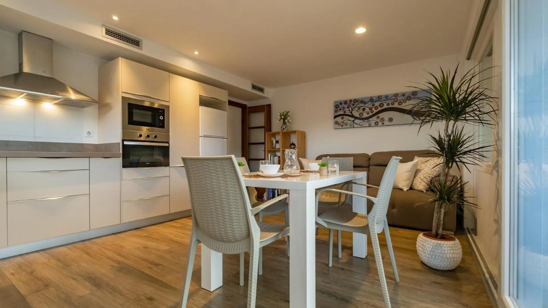 Apartamento Con Terraza, Vistas Playa Y Montana L'L'Hospitalet de l'Infant